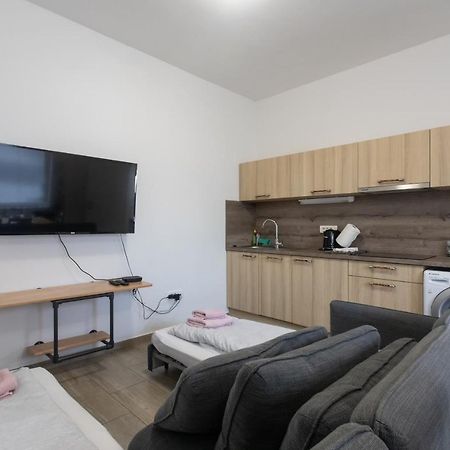 Big Pipe Apartment Любляна Екстериор снимка