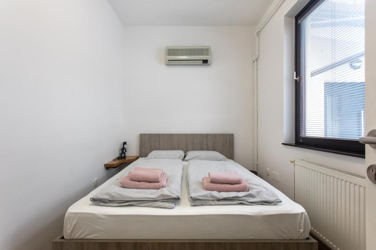 Big Pipe Apartment Любляна Екстериор снимка