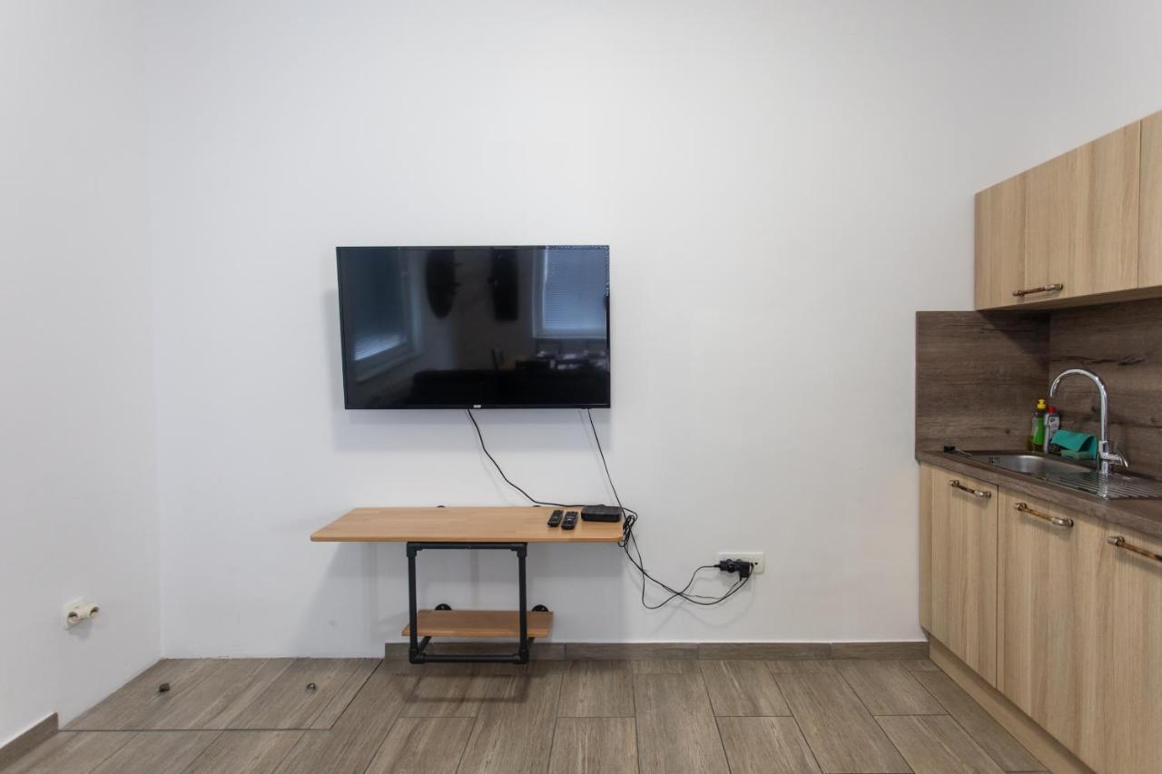Big Pipe Apartment Любляна Екстериор снимка