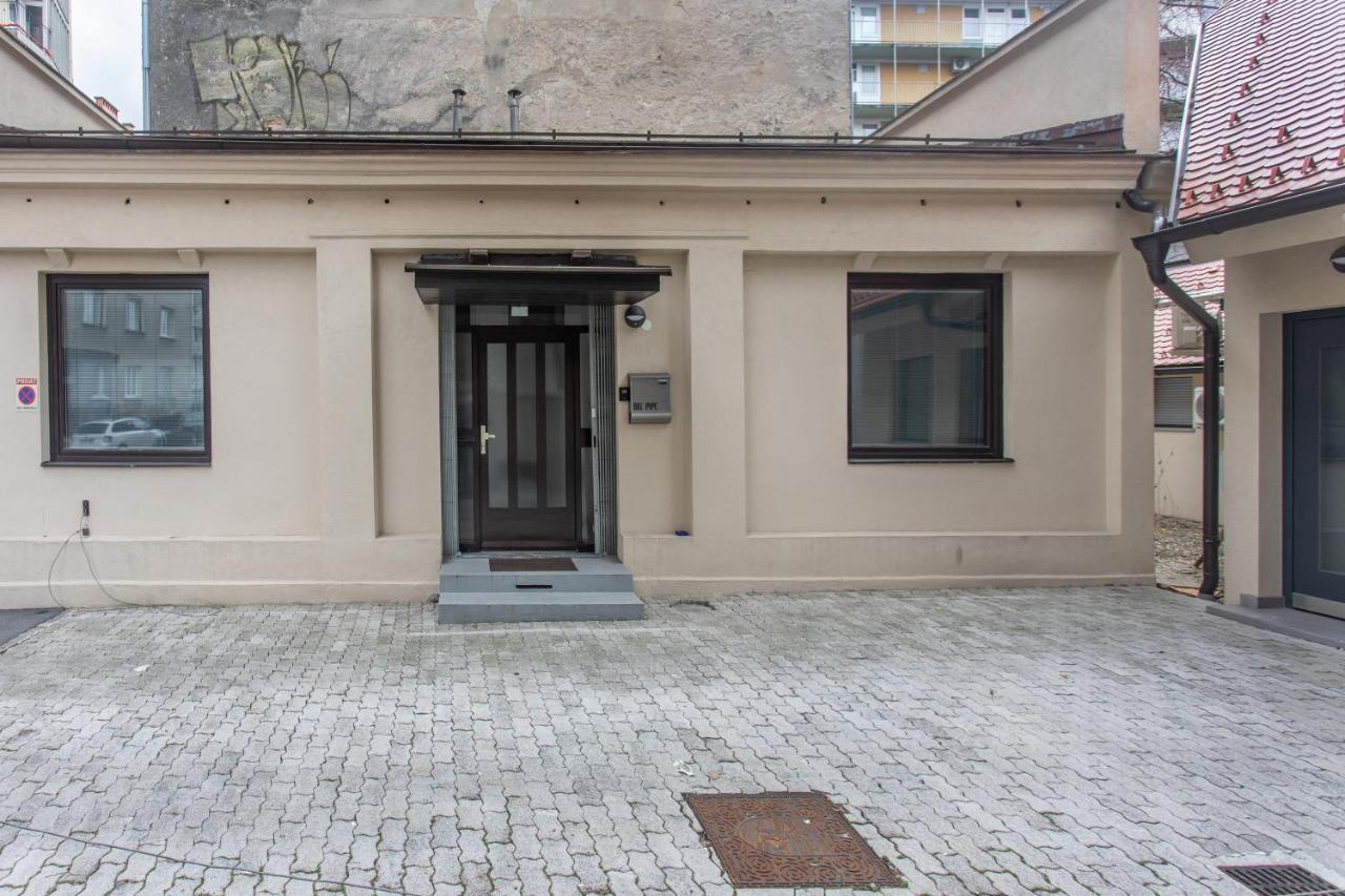 Big Pipe Apartment Любляна Екстериор снимка