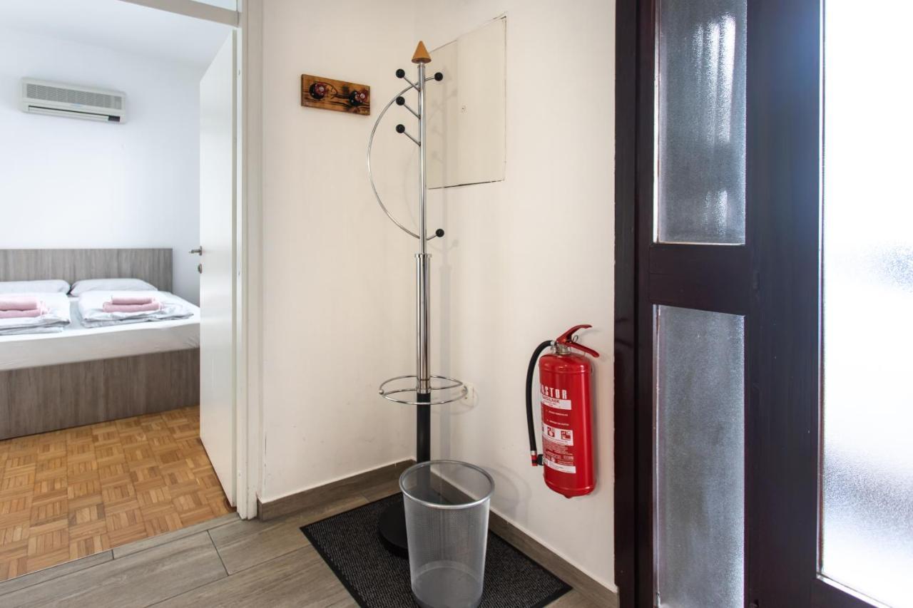 Big Pipe Apartment Любляна Екстериор снимка