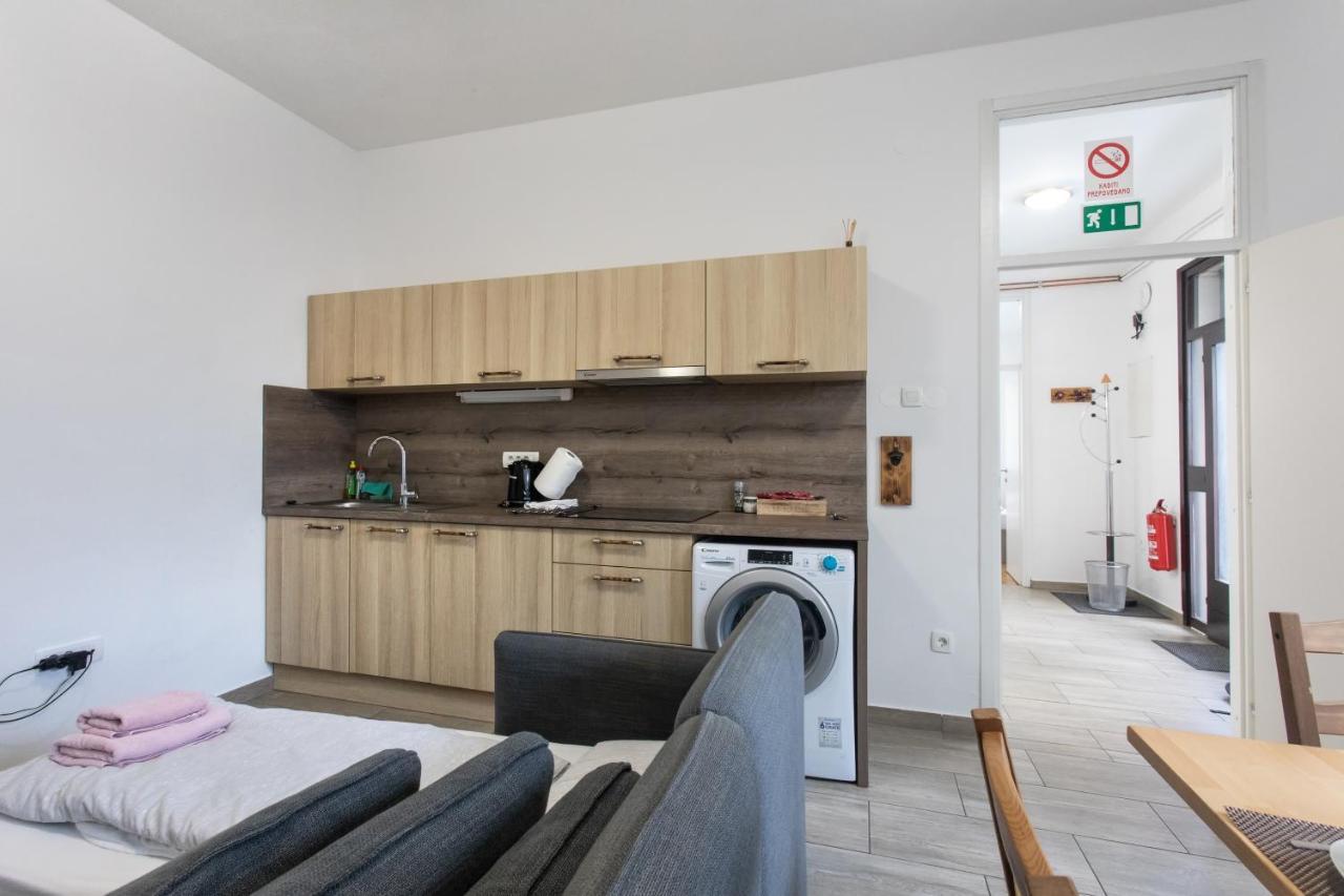 Big Pipe Apartment Любляна Екстериор снимка