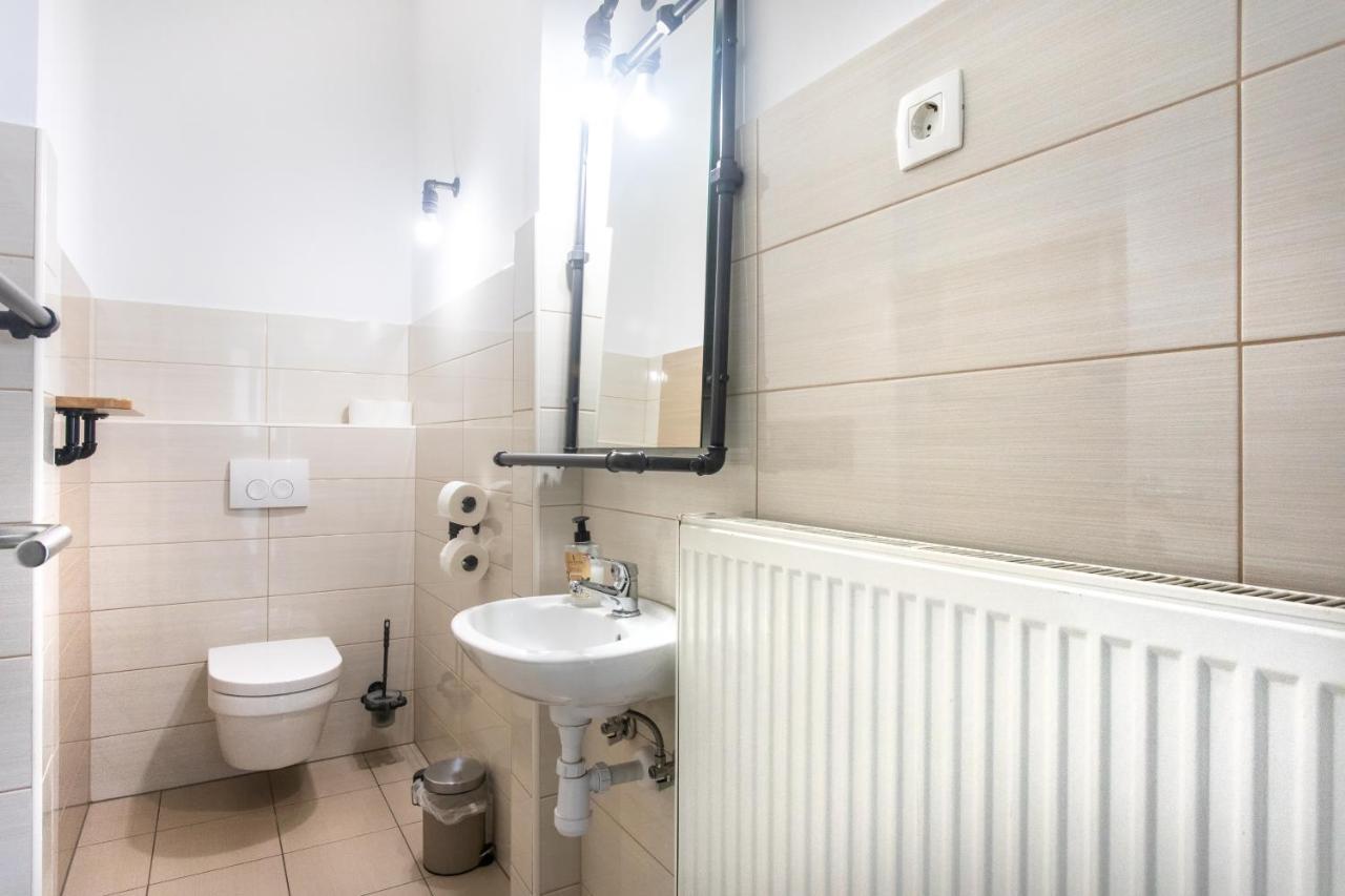 Big Pipe Apartment Любляна Екстериор снимка